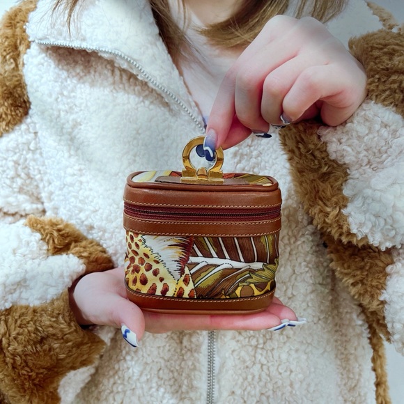 Salvatore Ferragamo Handbags - ✈️Sold!Salvatore Ferragamo mini bag